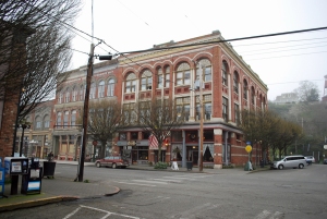 Port Townsend's Palace Hotel is said to house an Egyptian theater, Northern Pacific offices, a grocery store, a state liquor store, a florist shop, and several restaurants. But it's said that its haunted activity stems from it being used as a brothel.