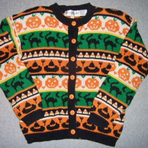 Now this one seems to be made in true ugly Christmas sweater fashion. Kids might already see this one among the adults giving them candy.