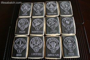 Now these were probably done by a professional since they're intricately detailed. Might have to zoom in to see what each of them say.