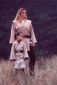 Now this is adorable. Still, I don't think female Jedi can have children if I'm not mistaken. Aren't they supposed to be celibate?
