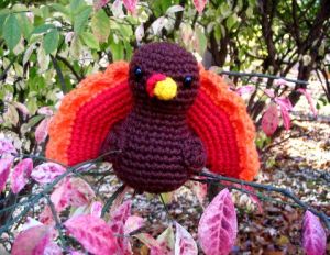 Kind of reminds me of the peacock from my amigurumi post of last year. Still, it's just as adorable.