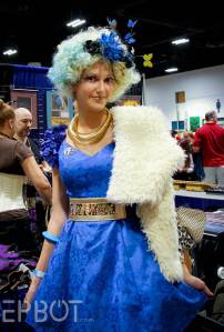 Yeah, I know I've been showing a lot of Effie Trinket lately. But still she has a lot of outfits and looks as you can see.