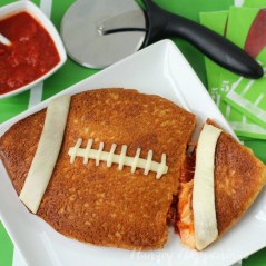 Stuffed-Pizza-football-super-bowl-party-food-2
