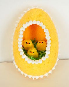 Yes, they seem to fit in this yellow sugar egg. And they're so adorable in it, too.