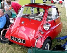 746px-Bmw_isetta_arp