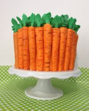 After all, this cake seems like it's surrounded by carrots. Not sure about the filling though.