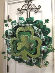 Now this wreath certainly goes all out. Nevertheless, I do love the shamrocks on this.