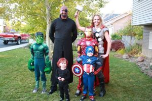 Yes, this is a whole family dressing up as the Avengers. However, I almost didn't use it due to the dad wearing blackface make up. Sure he's supposed to be Nick Fury, but still. It's kind of racist.
