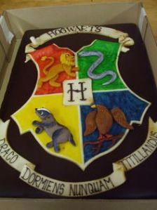 This Hogwarts crest on this cake seems more official looking than the last one I put on this post. But I like it.