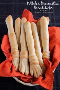 You might expect Hogwarts to serve breadsticks like these. Mostly because they resemble brooms. Get it?