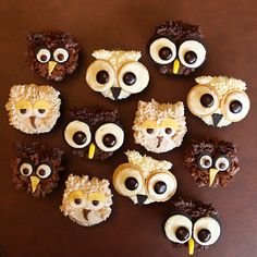 And they seem to come in white and dark. Also like their eyes.