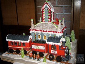 You mean they have a gingerbread Hogwarts Express, too? Man, this is just awesome.