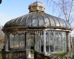 I suppose this is another Victorian greenhouse. And it seems abandoned. But it's in better shape than the other ones I've shown.