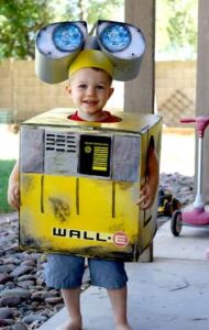 WALL-E was such a great movie from Pixar. And this is such a cool costume made from a box.