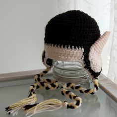 You can tell it's a Vulcan hat because of the ears. Still, wear this when it makes logical sense.