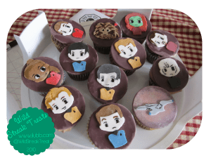 These also consist of stuff you might find from the original series. Even a green girl and tribble. Adorable.