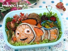 Not sure if it contains any fish. But we all should agree that this rice Nemo is so adorable.