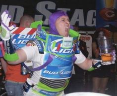 Yeah, I know what you're thinking. But you have to admit, making a Buzz costume with six pack boxes is quite clever.