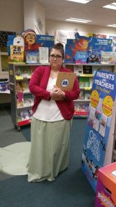 I guess this woman is a teacher. Doesn't resemble a slug too much. But I could tell by the outfit.