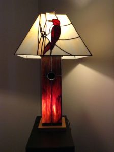 Another lamp I like. Love how the trunk is made to resemble wood. Wouldn't mind owning this.