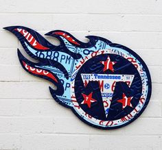 I don't see a lot of Tennessee Titans crafts either. But I think this is certainly a fan worthy decoration.