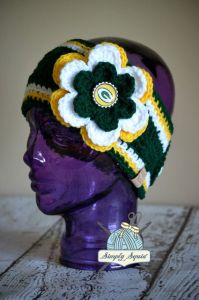 It even has a flower on it with a Green Bay Packers' logo. So cute.