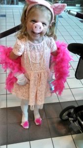 In Miss Piggy's case, the pearls go on swine. And so do feather boas. So cute.