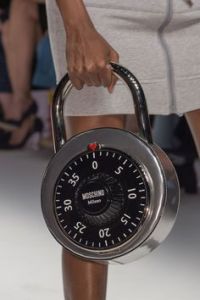 To open it turn it twice clockwise to get to the first number, counter-clockwise once to get to the second, and once clockwise to get to the third. Then again, I might have the process mixed up.