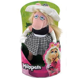 Unfortunately, this doll seems to resemble Miss Piggy if she had a drug habit. I mean look at her snout and eyes for God's sake. She seems totally high.
