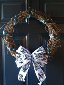 Let's not mistake it for anything associated with the New York Jets. Because both teams use a similar color scheme.