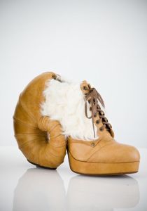 I have to put this on my post since my sister went to VCU. Their mascot is a ram. This shoe has a ram's horn.