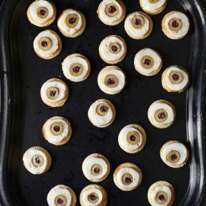 These consist of Ritz crackers, cheese, and olives. But you wouldn't tell from the view.