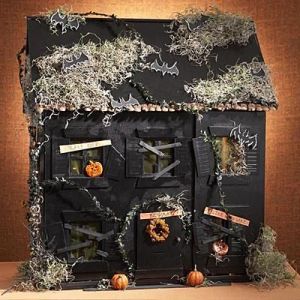 Now this really does seem like an abandoned home you'd see on the road. Just has a very decrepit and unkempt look screaming low property values.