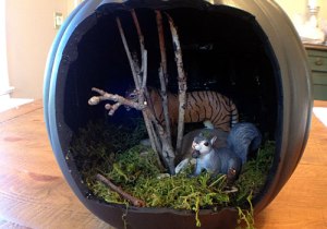 And the squirrel doesn't seem to scale which makes it ideal prey for the tiger. Because, that's nature.