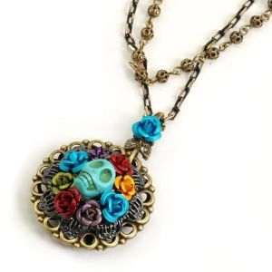 This one has a turquoise skull. Yes, I know skull jewelry is a thing according to Etsy. 