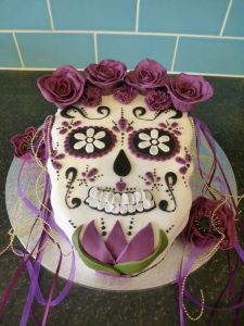 Also comes with flowery eyes and purple ribbons. Though I wouldn't want to eat the ribbons.