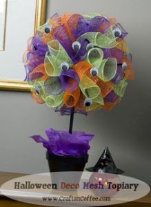 Since there's all eyes on it. Also really like the colors, too. But it's really in the eyes.