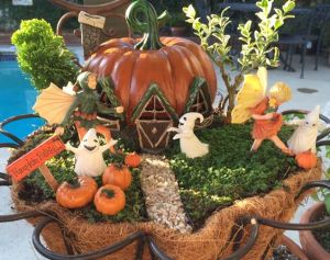 Yes, a lot of these mini gardens feature the same decorations over and over again. But none of these are in the same style.