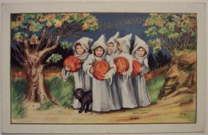 Oh, shit, it's the children's jack-o-lantern cult again. And it seems the tree and rock cliffs have come alive. There must be dark magic afoot.