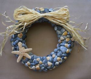 You have to admire the starfish and the bow. Makes it perfect for any beach side cottage.