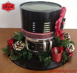 I showed a different one last year with a bird on it. Also has a nice red ribbon, too.