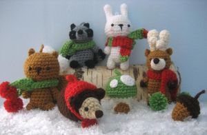 Sure they're all in green and red winter gear. But come on, you have to have a frozen heart not to think these adorable.