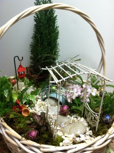 Yes, a few shiny baubles are all you need. These ones have gold decoration on them, too.