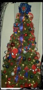 Still, I think this Spider Man Christmas tree is missing something. I know, cobwebs. Because he's a web slinger.