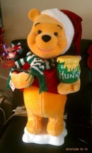 While I don't care for classic Disney characters, I can't help but like Winnie the Pooh. Perhaps it's because he and his friends are more relatable to all ages. Still, this is cute.