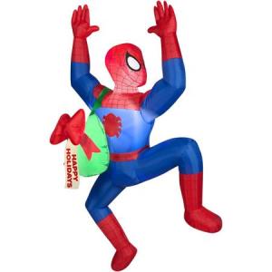 Another Spidey inflatable. Guess he's helping Santa delivering the gifts at homes he missed.