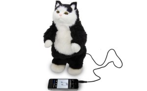 Sure a dancing cat speaker might be cute. But c'mon, would you really want a cat dancing to your favorite songs on your mp3 device? No.