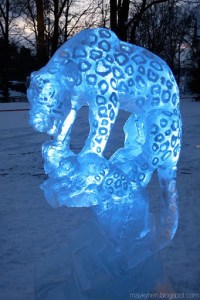 And what brilliant spots this leopard has indeed. Still, why blue? I would've thought orange or yellow would be better.