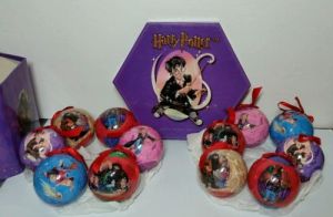 This is a rare set that might've came out before the movies. As the illustrations indicate.