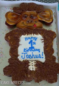 However, this monkey cake is downright freaky and nightmarish. Not something you'd want for a kid's birthday.